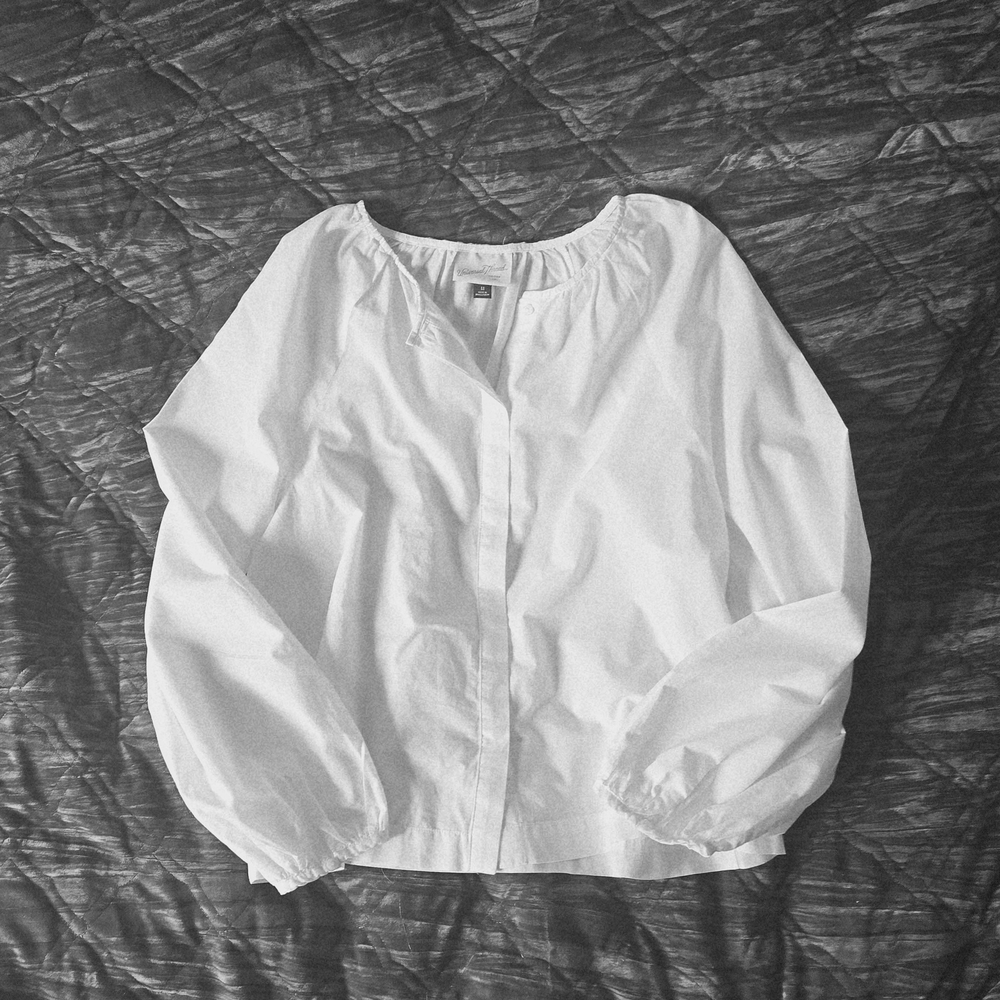 Universal Thread White Balloon-Sleeve Peasant Top - image 1